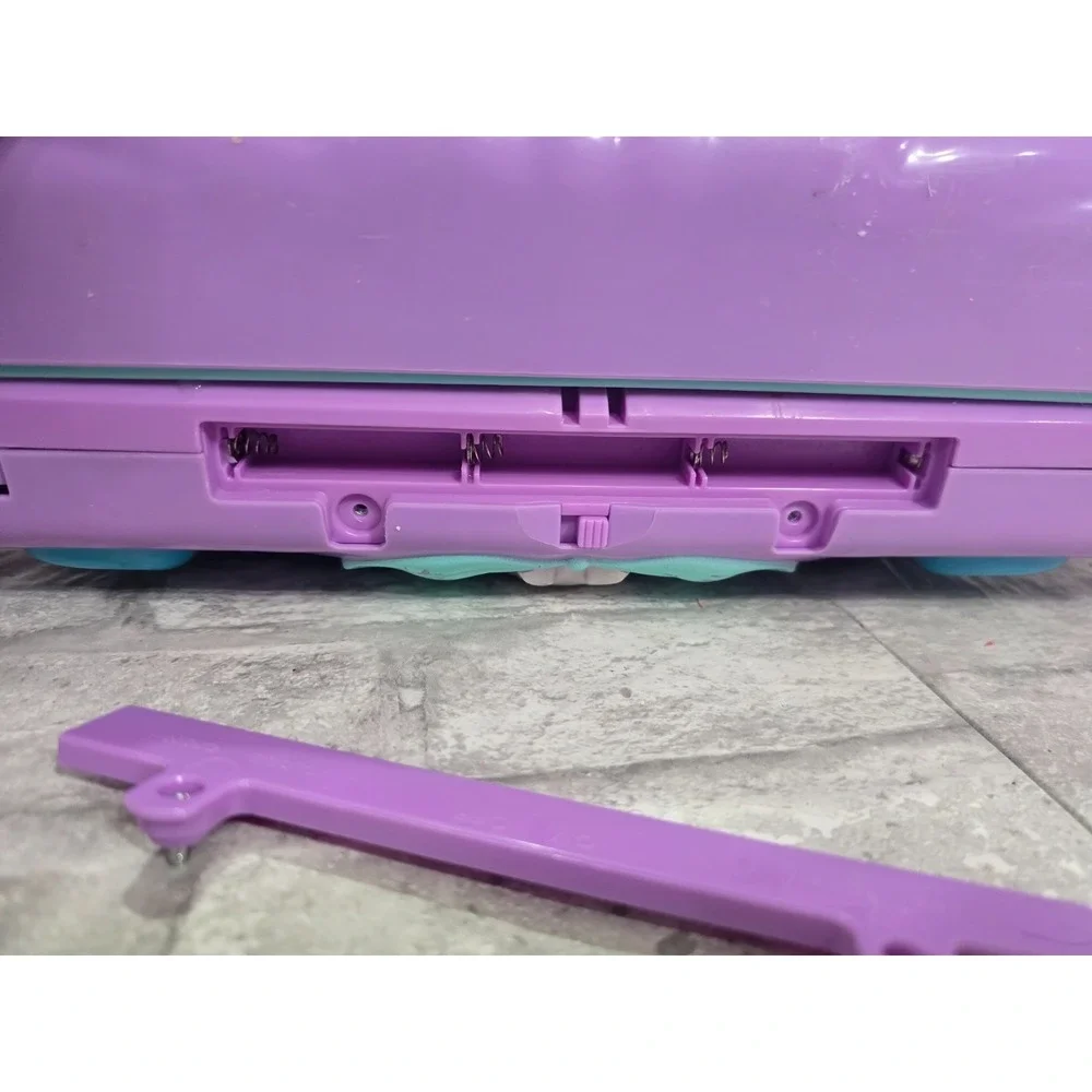 Disney Little Mermaid Princess Ariel Music Lights Portable Vanity VIDEO Comb